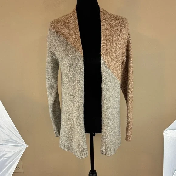 CAbi Tilt Cardigan Cotton Blend Oversized Sweater Tan and Gray XXS - Picture 3 of 15